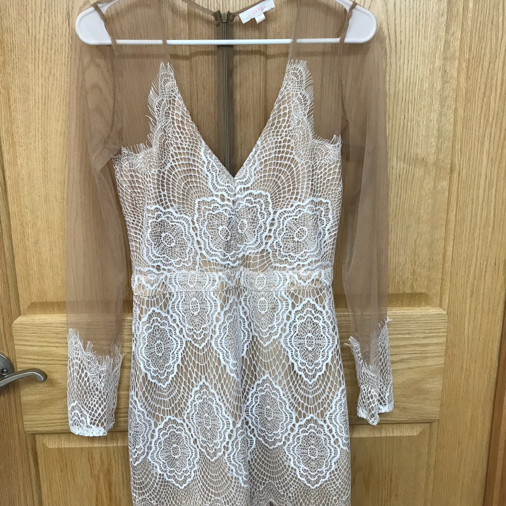 Nude mesh & lace dress Lulus